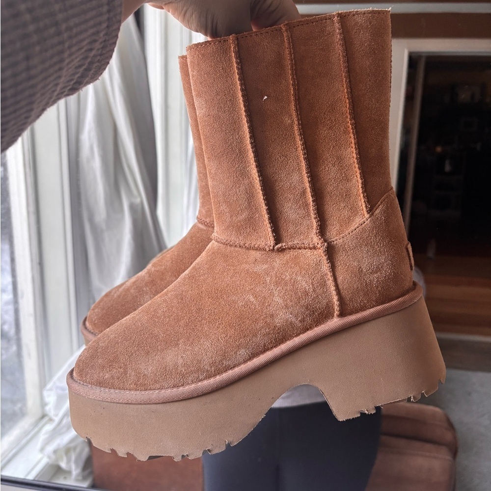 UGG | New withoutbox classsix twin seam new heights boot | size 10 - Picture 5 of 8
